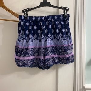 Patterned shorts
